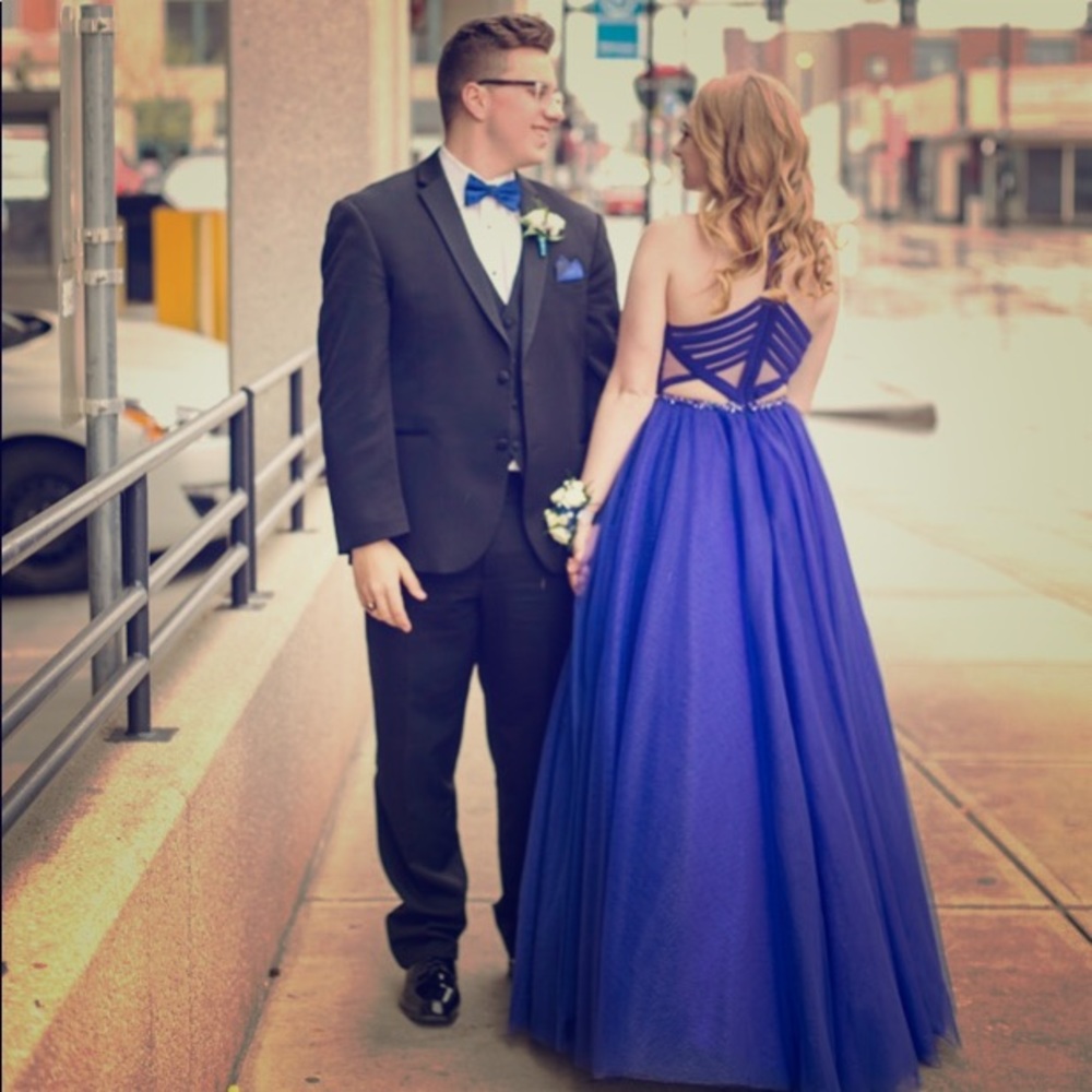 Elle Wilde Prom Dress